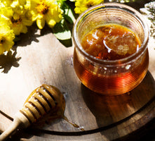 Manuka Honey vs Raw Honey: The Difference in Benefits