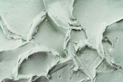 8 Ways to Remove Dead Skin From Your Face to Clear Out Pores