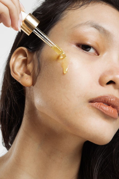 What Causes Your Skin to Be Oily