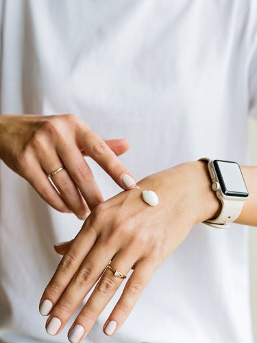Tips To Prevent Psoriasis Flare-Ups in Winter