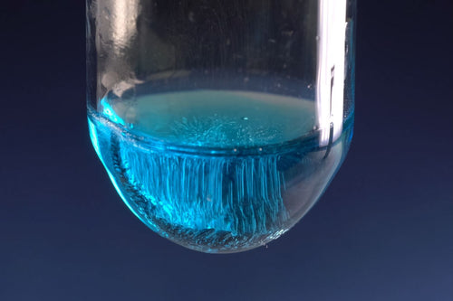 Avoid Synthetic chemicals in shampoo for thin hair